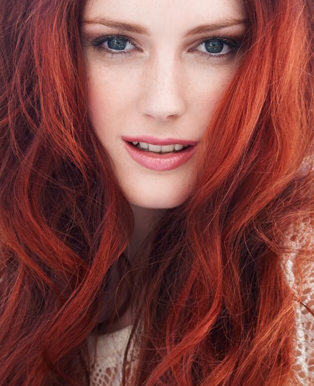 red hair with blonde dip dye